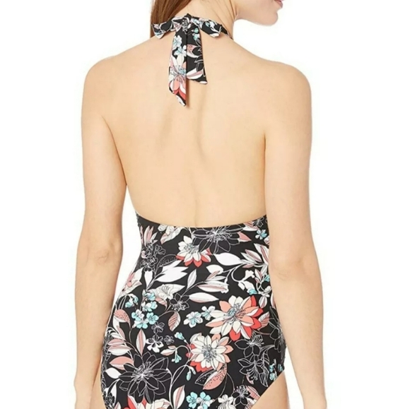 Kenneth Cole Swimsuit - Picture 2 of 4